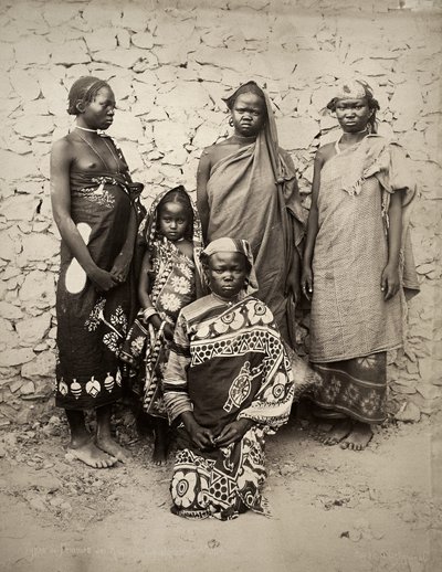 Types de Femmes des Regions Equatoriale by G. Lekegian